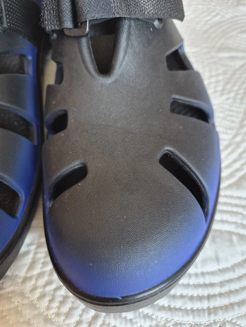 EUC Oofos Oocandoo Recovery Sandals Size Men 11 Royal Blue Black